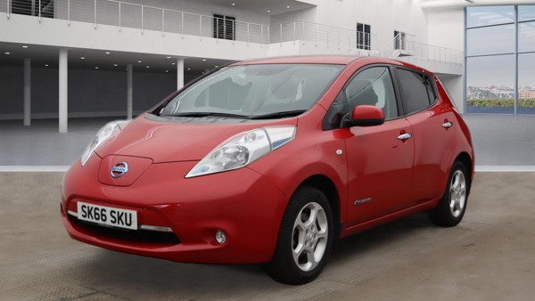 NISSAN Leaf